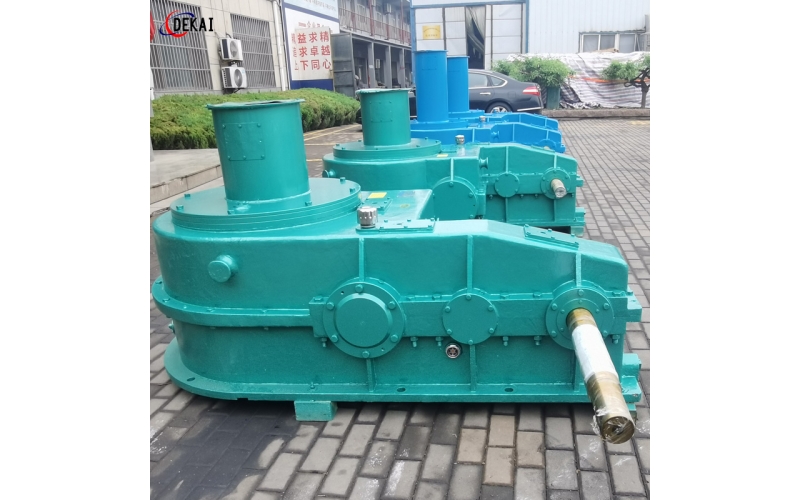 德凱非標軋機壓下減速機